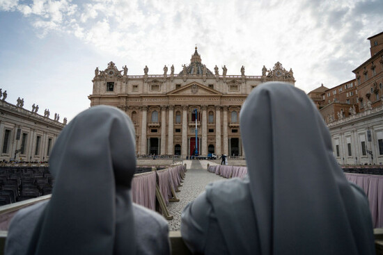 several-nuns-pray-the-rosary-after-the-death-of-pope-francis-on-april-21-2025-in-vatican-city-rome-italy-pope-francis-died-at-735-a-m-on-monday-april-21-at-the-age-of-88-at-his-residence-in