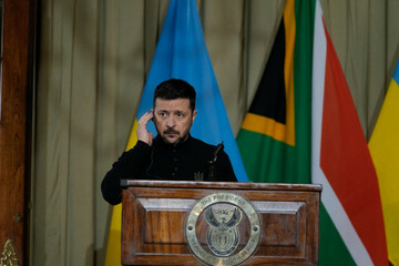 ukrainian-president-volodymyr-zelenskyy-addresses-the-media-following-his-meeting-with-south-africas-president-cyril-ramaphosa-at-the-union-buildings-in-pretoria-south-africa-thursday-april-24-20