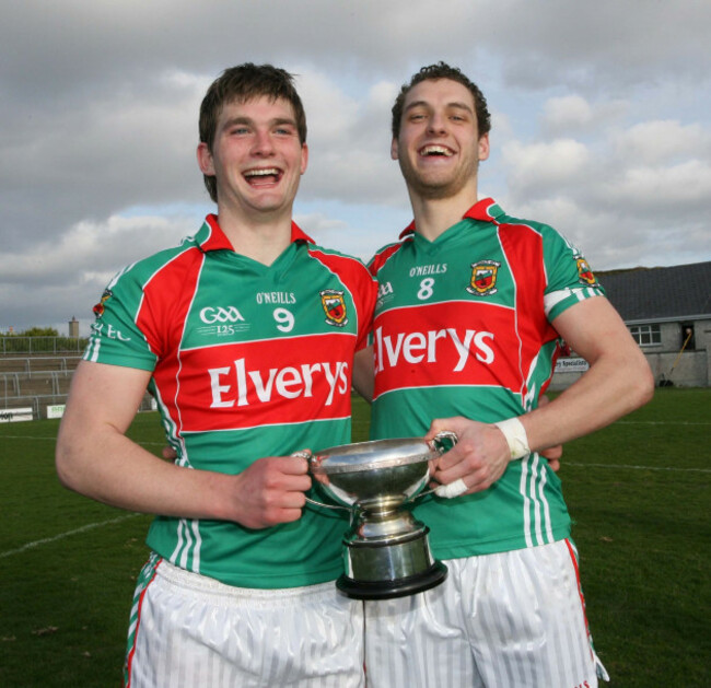 aidan-oshea-and-tom-parson-with-the-cup