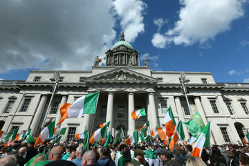 dublin-ireland-26th-april-2025-thousands-of-protestors-with-irish-tricolour-flags-gather-outside-the-custom-house-during-the-national-protest-for-ireland-anti-immigration-policy-march-in-dublin