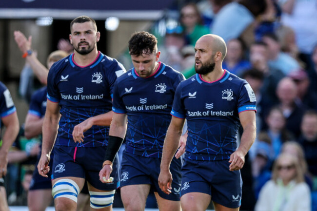 max-deegan-hugo-keenan-and-jamison-gibson-park-look-dejected-after-conceding-a-try