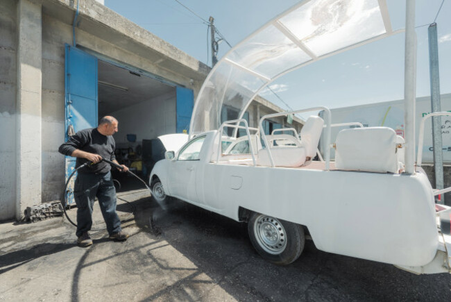 The_Vehicle_of_Hope_1