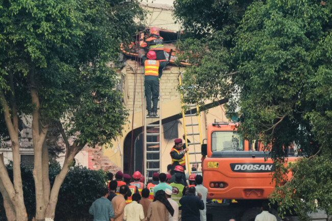 rescue-workers-recover-a-body-from-a-damaged-building-at-the-site-of-a-suspected-indian-missile-attack-in-muridke-a-town-in-pakistans-punjab-province-wednesday-may-7-2025-ap-photok-m-chaudar