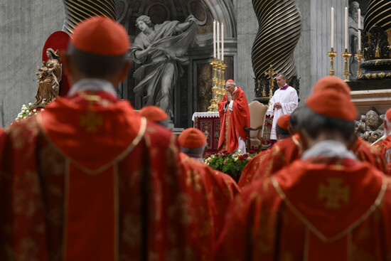 rome-italy-07th-may-2025-italy-rome-vatican-may-07-2025-cardinal-giovanni-battista-re-leads-a-special-mass-pro-eligendo-papa-or-for-the-election-of-the-pope-before-the-conclave-begins-at