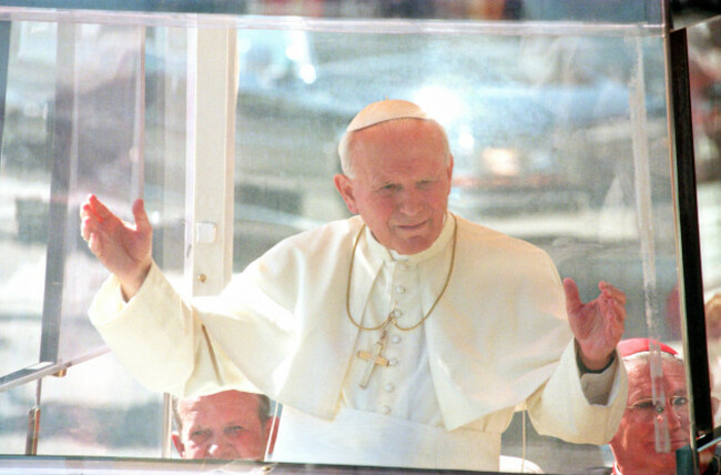 pope-john-paul-ii-waves-from-inside-the-popemobile-during-his-visit-october-8-1995-in-baltimore-maryland