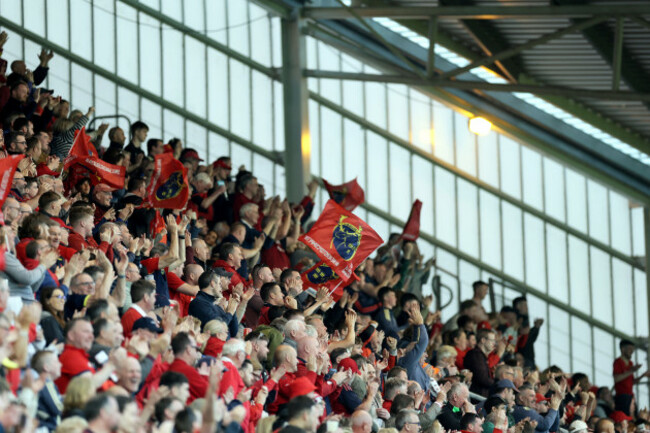 munster-fans-celebrate-during-the-game