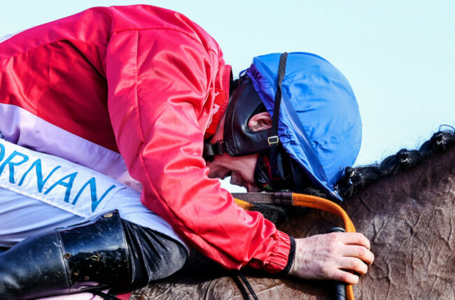 rachael-blackmore-onboard-a-plus-tard-celebrates-winning