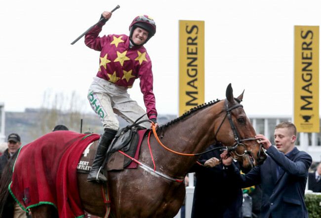 rachael-blackmore-onboard-minella-indo-celebrates-winning