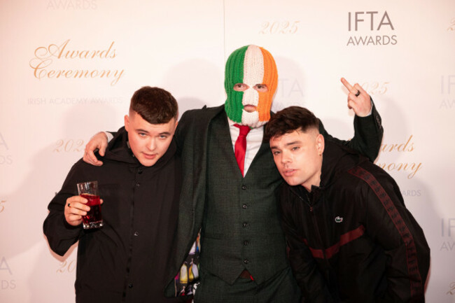dublin-ireland-14th-february-2025-kneecap-on-the-red-carpet-ahead-of-the-22nd-irish-film-television-academy-ifta-awards-at-the-dublin-royal-convention-centre-credit-liam-murphyalamy-live-new