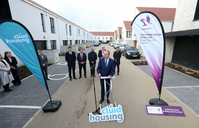 7940 Micheal Martin_90664667