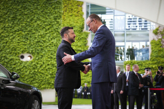 chancellor-friedrich-merz-receives-president-volodymyr-selenskyj-in-berlin-on-may-28-2025-visit-of-the-president-of-ukraine-to-germany-photothe-presential-office-of-ukraine-via