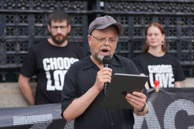 toby-jones-reads-the-names-of-over-15000-children-who-have-died-in-gaza-during-a-vigil-organised-by-choose-love-outside-the-houses-of-parliament-london-picture-date-thursday-may-29-2025