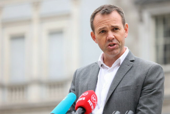 Sinn Fein plinth 004_90631952