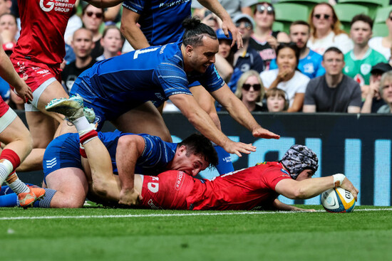 thomas-rogers-scores-a-try