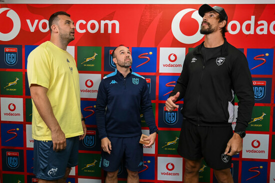 tadhg-beirne-mike-adamson-and-eben-etzebeth-at-the-coin-toss