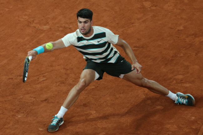june-6-2025-paris-celestynow-france-carlos-alcaraz-of-spain-during-the-match-against-lorenzo-musetti-of-italy-in-semi-final-mens-singles-of-french-open-2025-at-roland-garros-in-paris-credit-im
