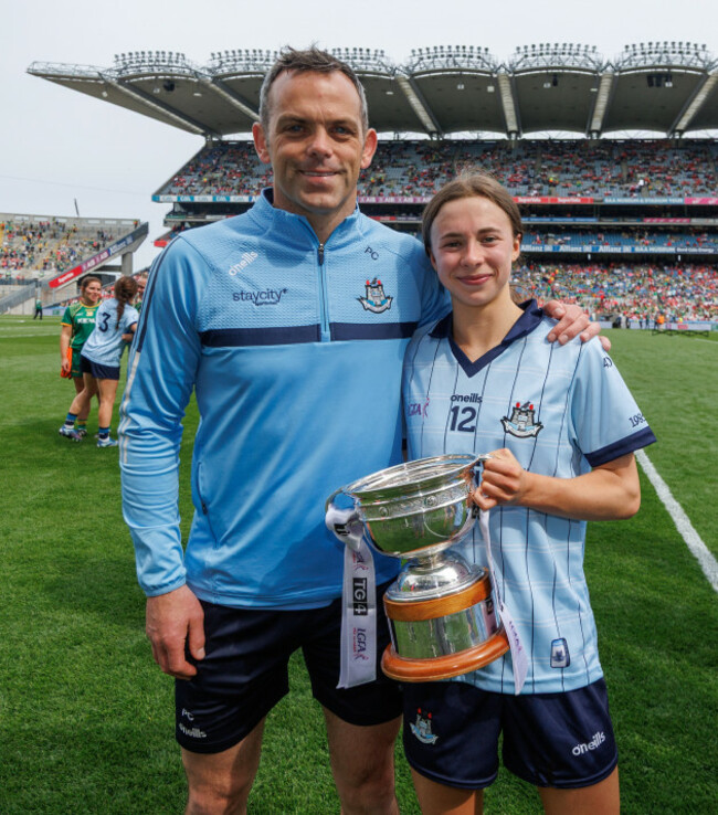 paul-casey-and-sophie-mcintryre-celebrate