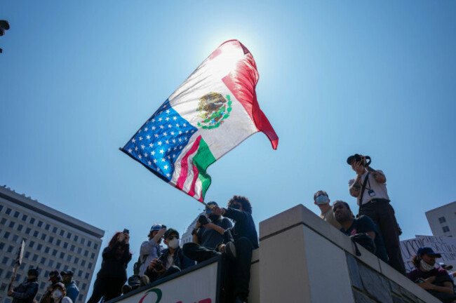 los-angeles-united-states-09th-june-2025-protestors-and-california-national-guard-gather-outside-the-edward-r-roybal-federal-building-in-los-angeles-monday-june-9-2025-in-los-angeles-dylan