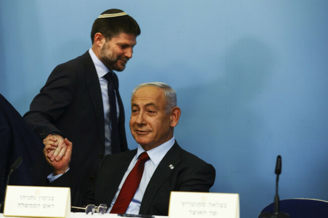 jerusalem-israel-25th-jan-2023-israeli-prime-minister-benjamin-netanyahu-and-israeli-finance-minister-bezalel-smotrich-hold-a-news-conference-at-the-prime-ministers-office-in-jerusalem-israel-on