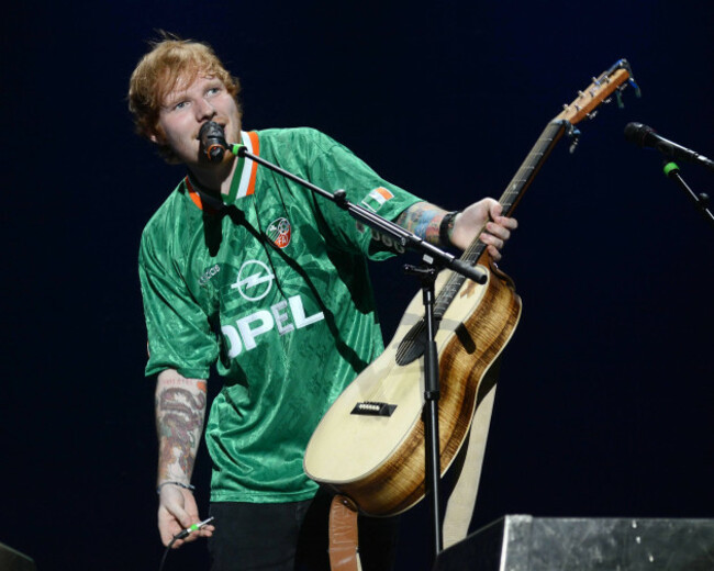 ed-sheeran-performs-at-3arena-in-dublin-wearing-an-irish-football-jersey-featuring-ed-sheeran-where-dublin-ireland-when-03-oct-2014