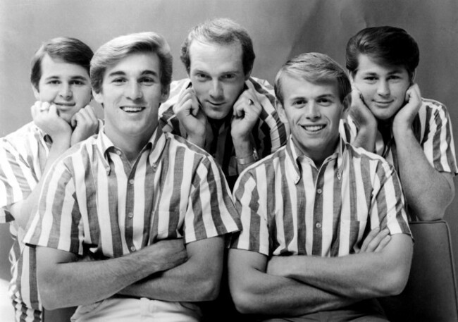 beach-boys-carl-wilson-dennis-wilson-mike-love-al-jardine-brian-wilson-circa-1964
