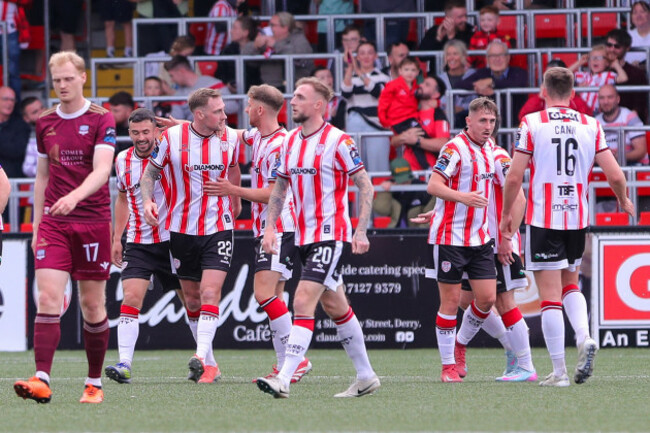 kevin-holt-celebrates-his-goal