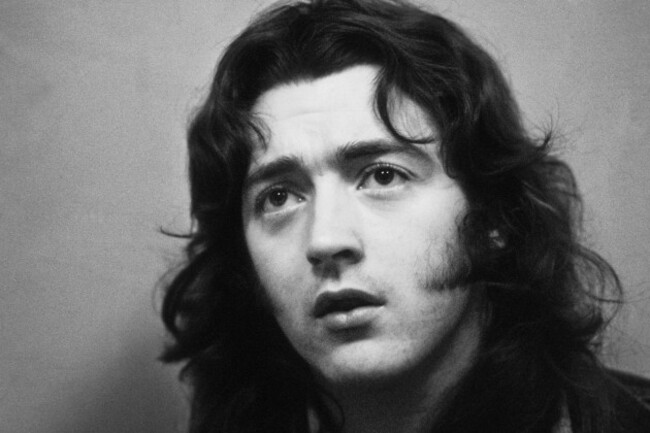 rory-gallagher-manchester-great-britain-1973-photo-gijsbert-hanekroot