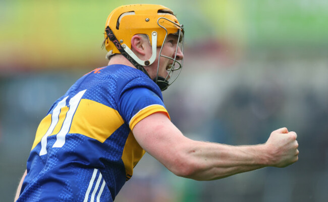 jake-morris-celebrates