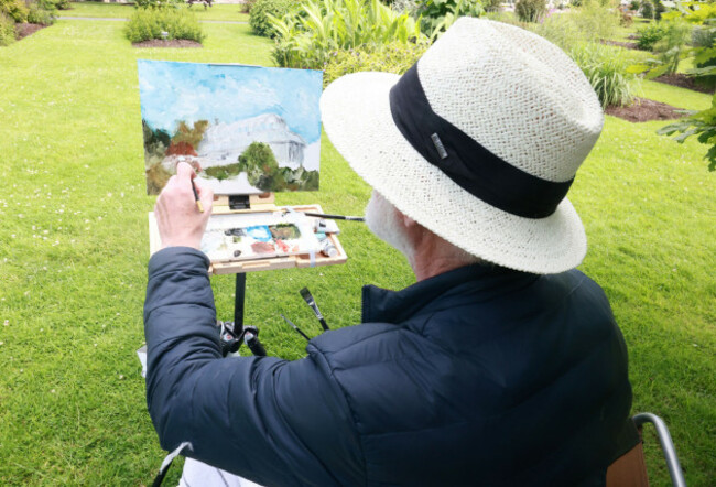 Painting Plein Air-3_90728516