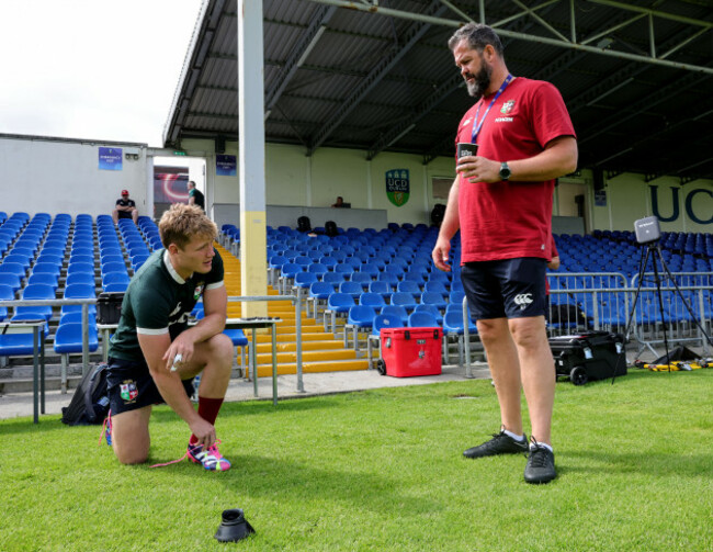 andy-farrell-with-fin-smith