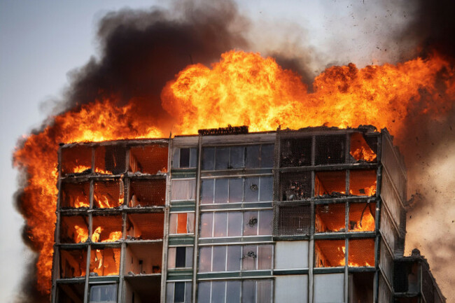 israel-and-iran-clash-in-a-conflict-affecting-civilians-in-tel-aviv-and-herzliya-with-destroyed-buildings-tehran-june-2025-usa-atack-iran