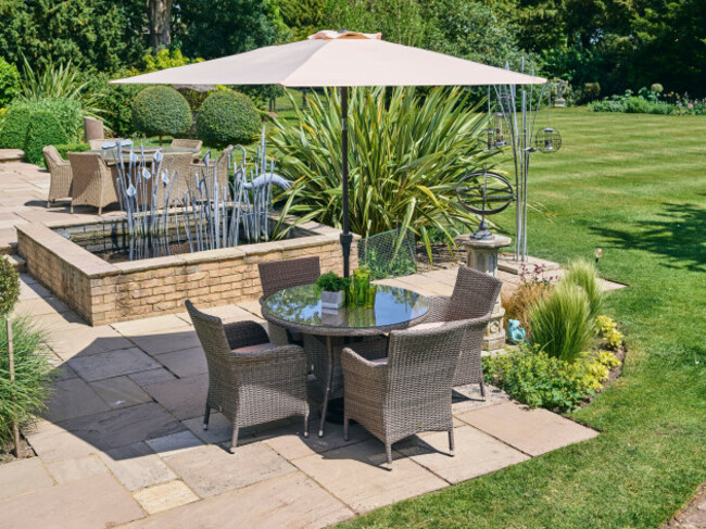 the_orchard-bordeaux_110cm_4_seater_dining_set-ref2107407 (1)