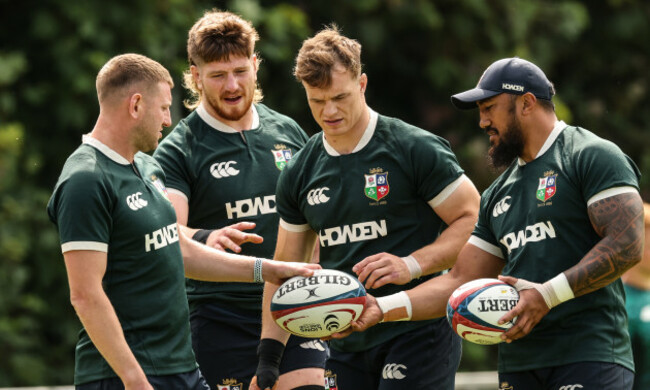 finn-russell-joe-mccarthy-josh-van-der-flier-and-bundee-aki