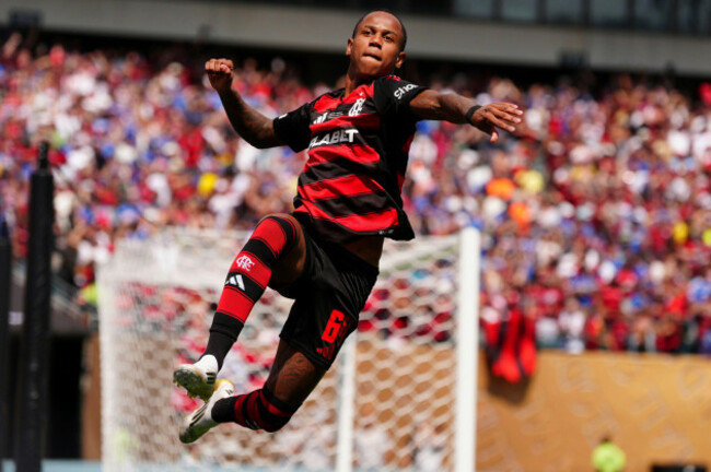 flamengos-wallace-yan-celebrates-after-scoring-during-the-club-world-cup-group-d-soccer-match-between-flamengo-and-chelsea-in-philadelphia-friday-june-20-2025-ap-photoderik-hamilton
