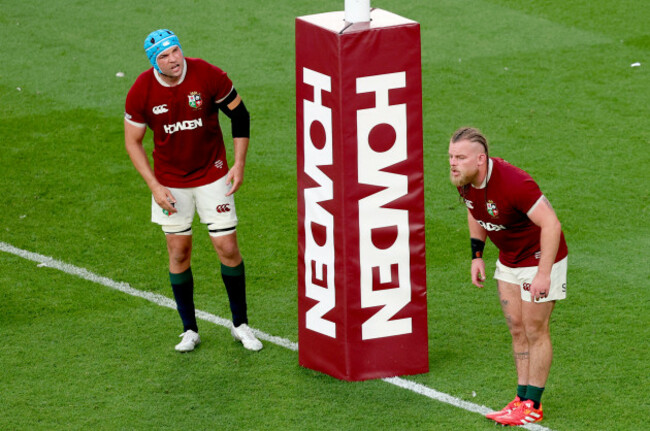 tadhg-beirne-and-finlay-bealham