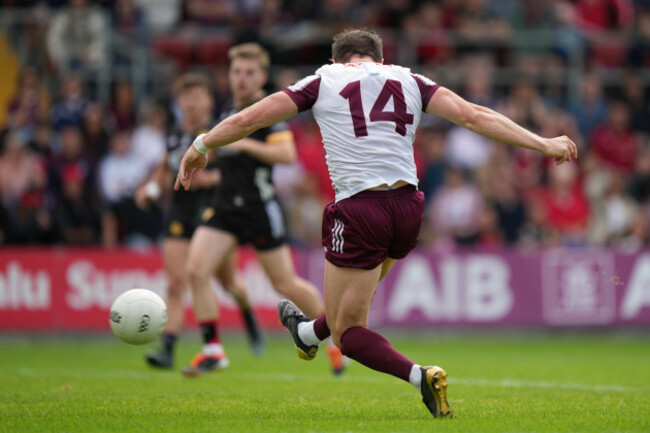 shane-walsh-scoring-a-goal
