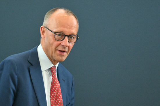 berlin-germany-23rd-june-2025-federal-chancellor-friedrich-merz-federal-chairman-of-the-cdu-stands-before-a-meeting-of-the-cdu-federal-executive-committee-in-the-konrad-adenauer-house-credit-s