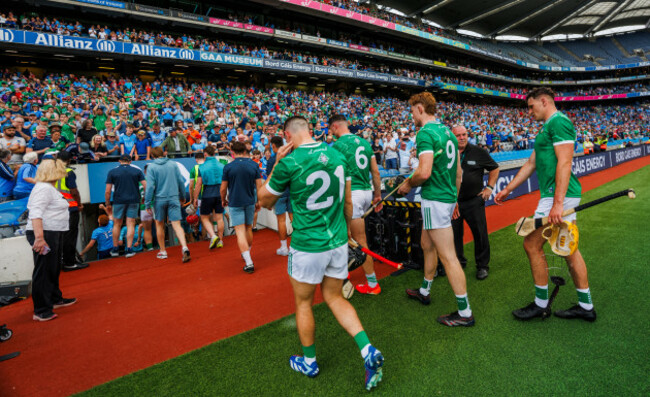 the-limerick-team-leave-the-field-dejected
