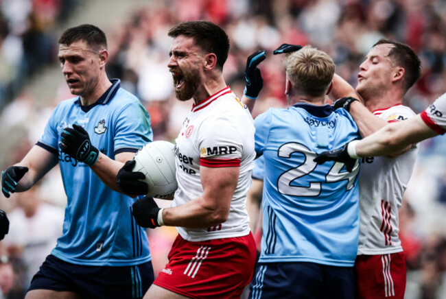 padraig-hampsey-celebrates