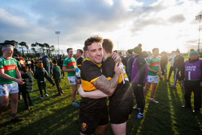 micheal-burns-and-cian-mcmahon-celebrate-winning