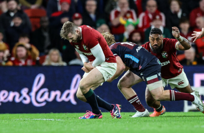 lions-elliot-daly-gets-injured-in-a-tackle