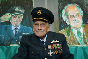 file-photo-dated-170724-of-the-last-known-battle-of-britain-pilot-group-captain-john-paddy-hemingway-dfc-celebrating-his-105th-birthday-at-the-british-embassy-in-dublin-ireland-group-captain-he