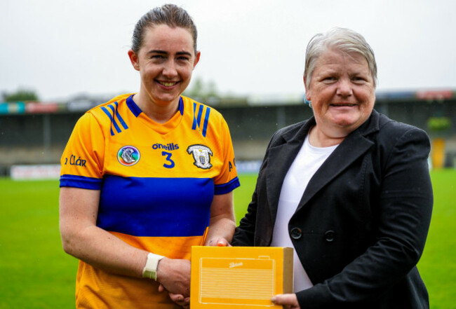 claire-hehir-receives-the-player-of-the-match-award