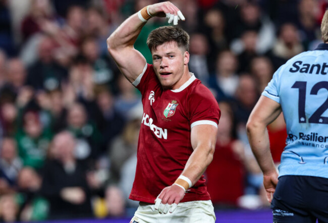 huw-jones-celebrates-scoring-his-sides-first-try