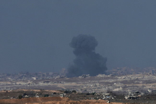smoke-from-an-israeli-bombardment-rises-over-the-gaza-strip-seen-from-southern-israel-sunday-july-6-2025-ap-photoohad-zwigenberg