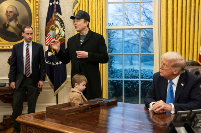 elon-musk-and-his-son-x-visit-president-donald-trump-in-the-oval-office-of-the-white-house