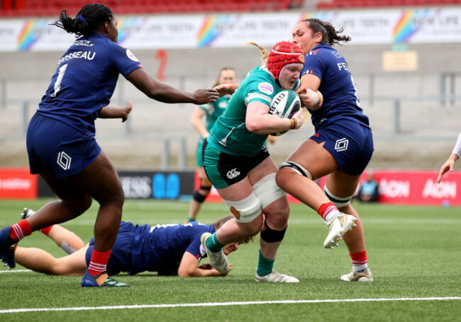 aoife-wafer-scores-a-try