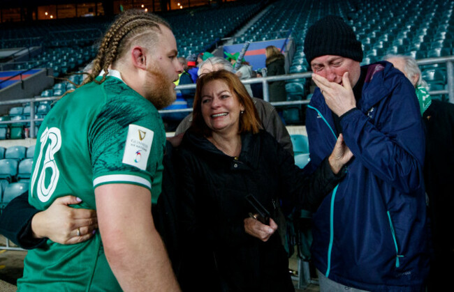 finlay-bealham-celebrates-with-his-mother-andre-and-roy