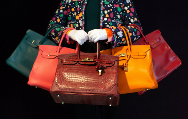 london-uk-9th-oct-2020-hermes-designer-bags-with-the-rare-birkin-bag-at-the-front-bonhams-designer-handbags-and-fashion-sale-which-takes-place-on-october-13th-credit-mark-thomasalamy-live-news