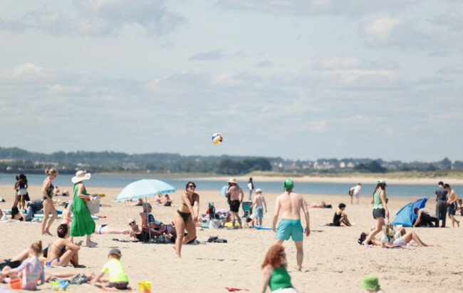 Sunny Weather-21_90729670